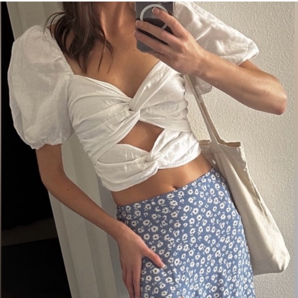 Reformation White Twist Puff Sleeve Crop Top